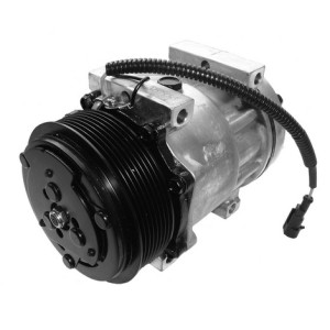 Air condition compressor with coupling