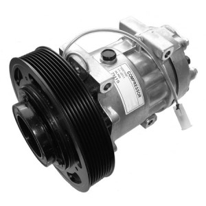 Air condition compressor with coupling